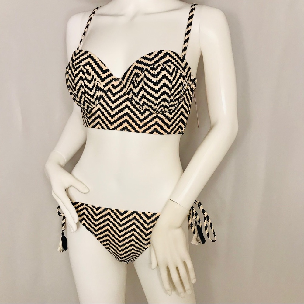 🆕 Xhilaration Swim Suit